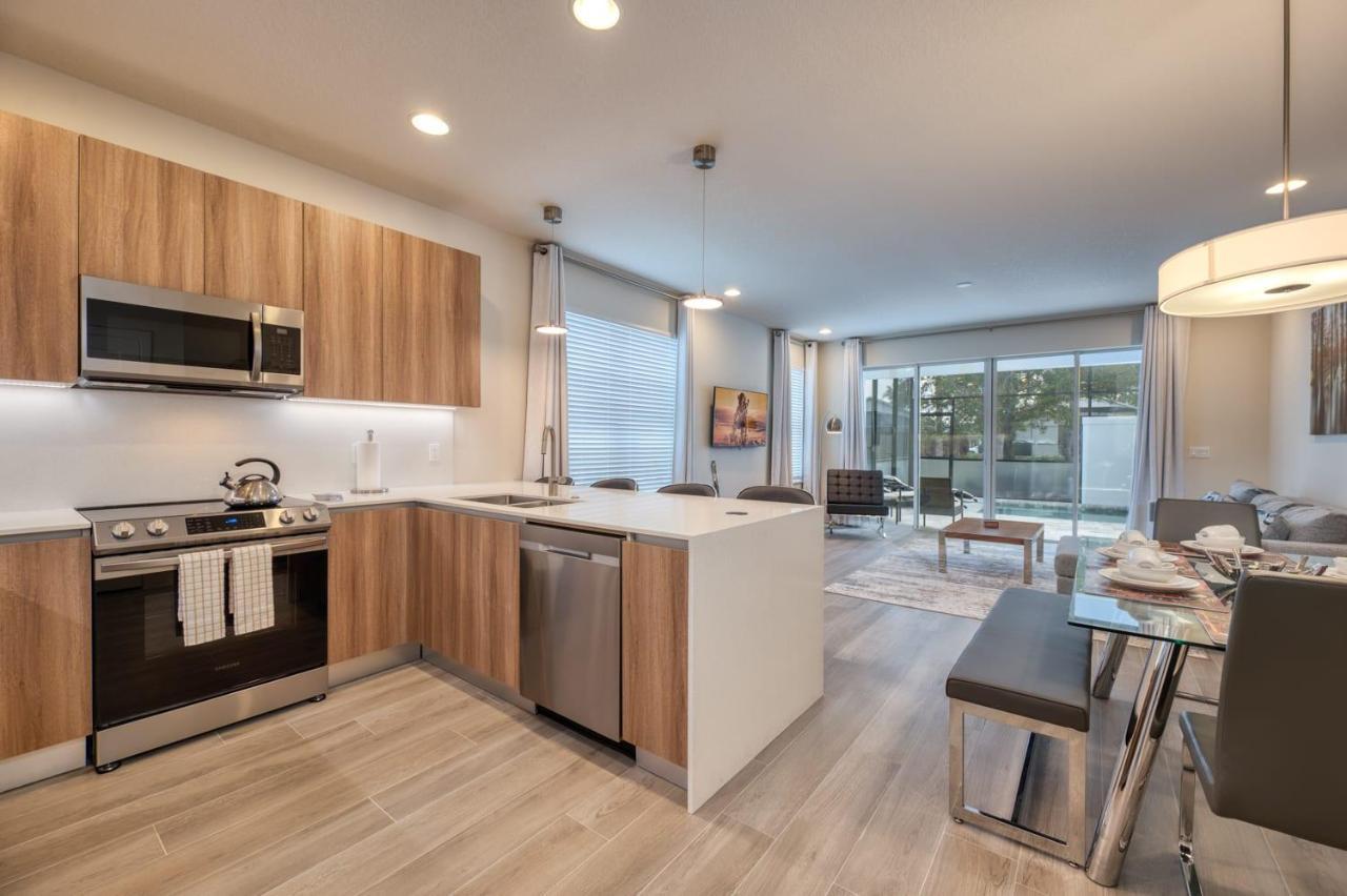 Pleasant Townhome With Private Pool Near Disney Four Corners Kültér fotó