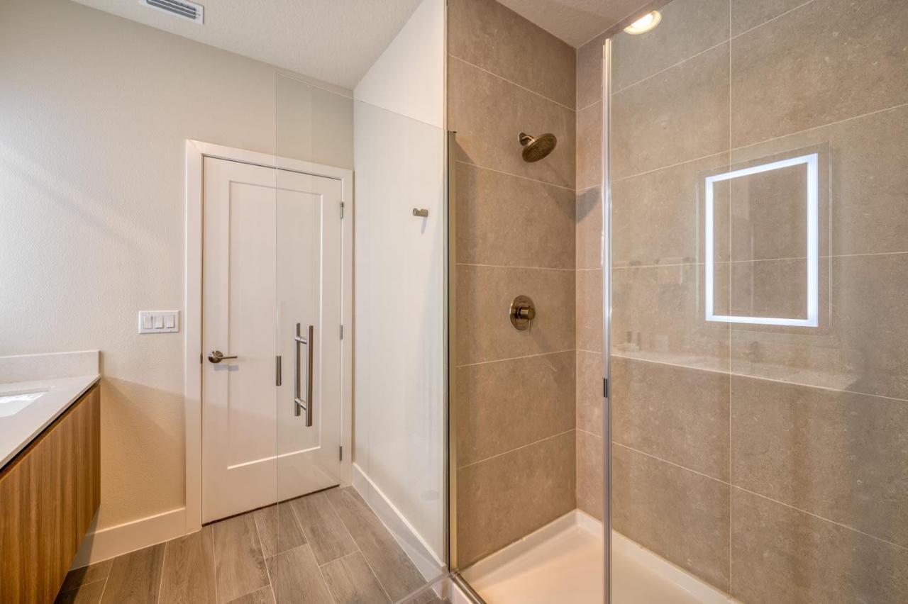 Pleasant Townhome With Private Pool Near Disney Four Corners Kültér fotó