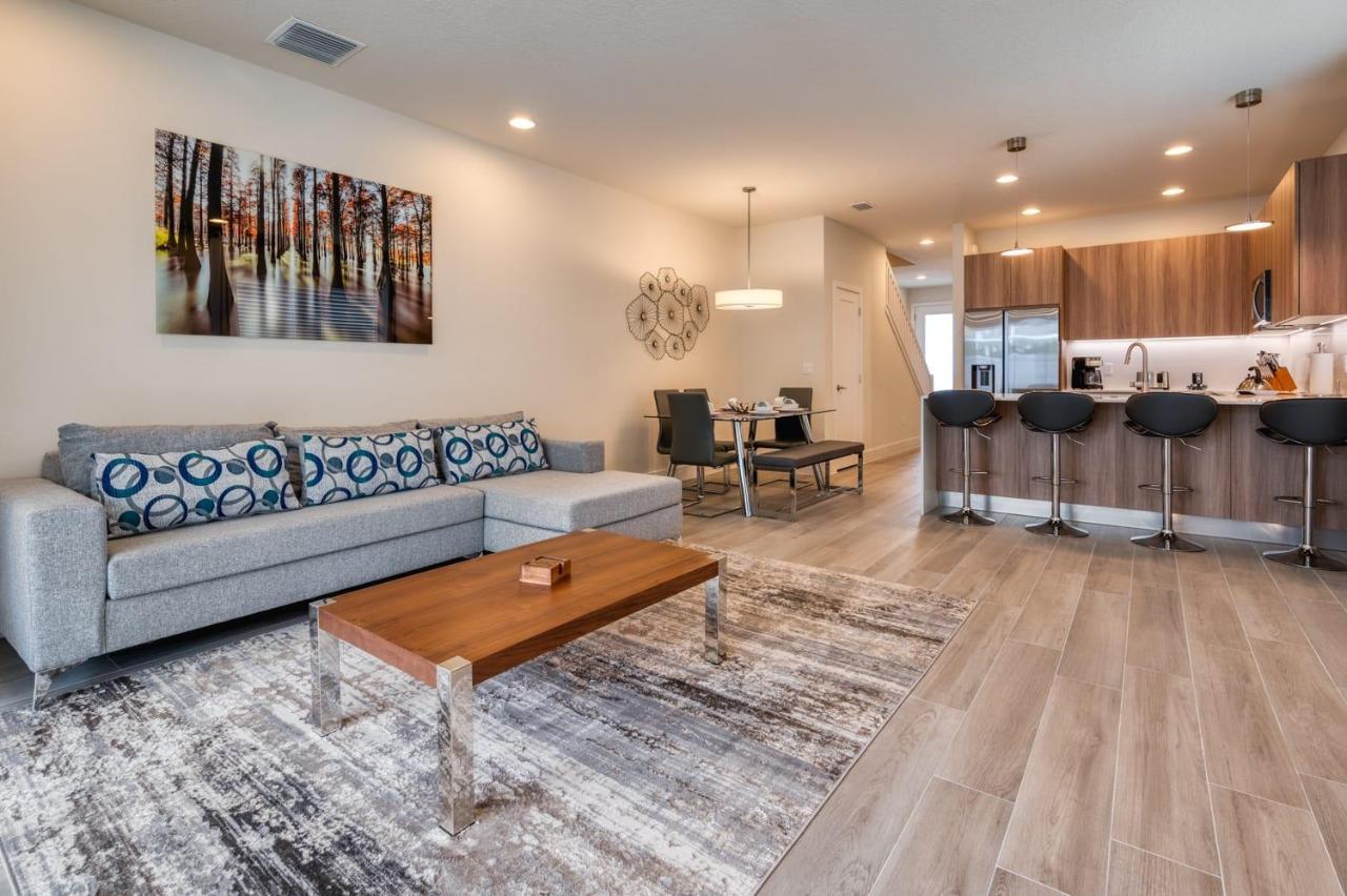 Pleasant Townhome With Private Pool Near Disney Four Corners Kültér fotó