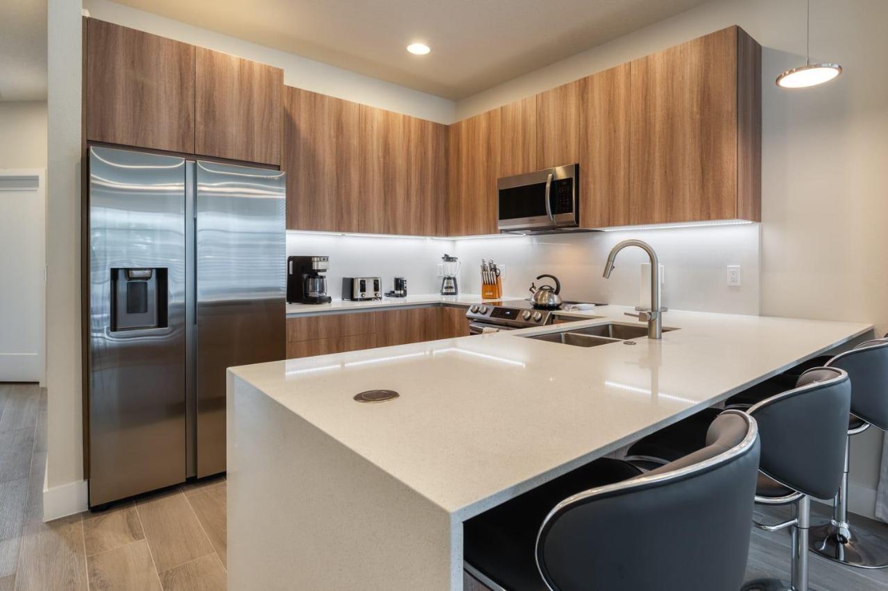 Pleasant Townhome With Private Pool Near Disney Four Corners Kültér fotó