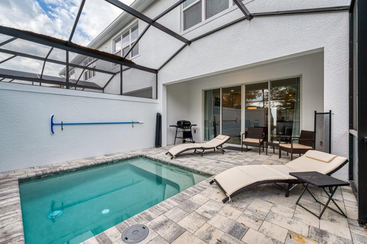 Pleasant Townhome With Private Pool Near Disney Four Corners Kültér fotó