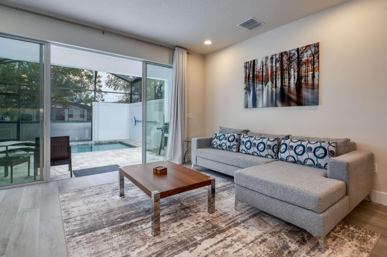 Pleasant Townhome With Private Pool Near Disney Four Corners Kültér fotó