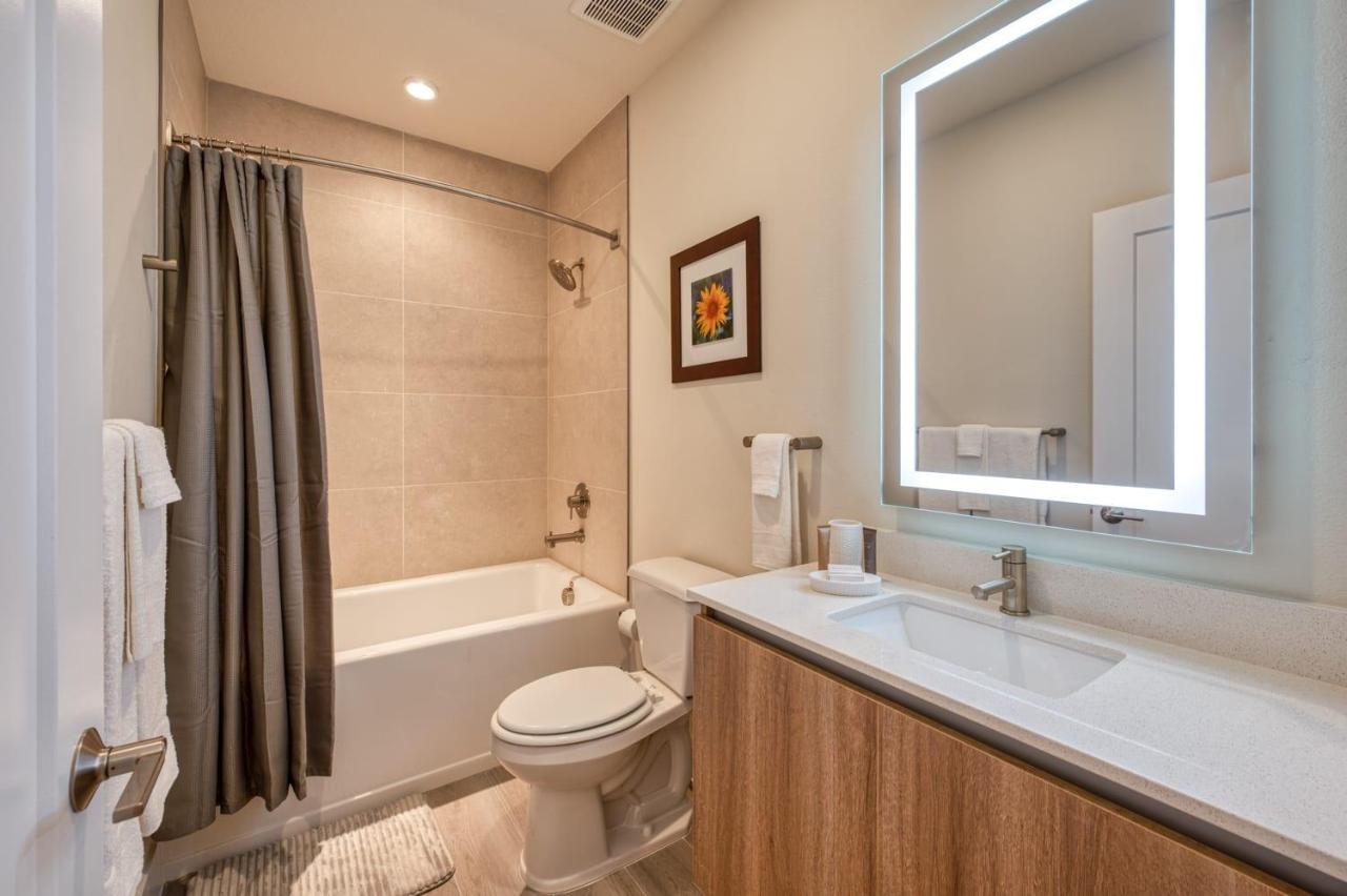 Pleasant Townhome With Private Pool Near Disney Four Corners Kültér fotó